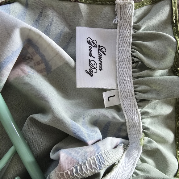 Lauren GoodDay Chiefs Blouse - Picture 6 of 6